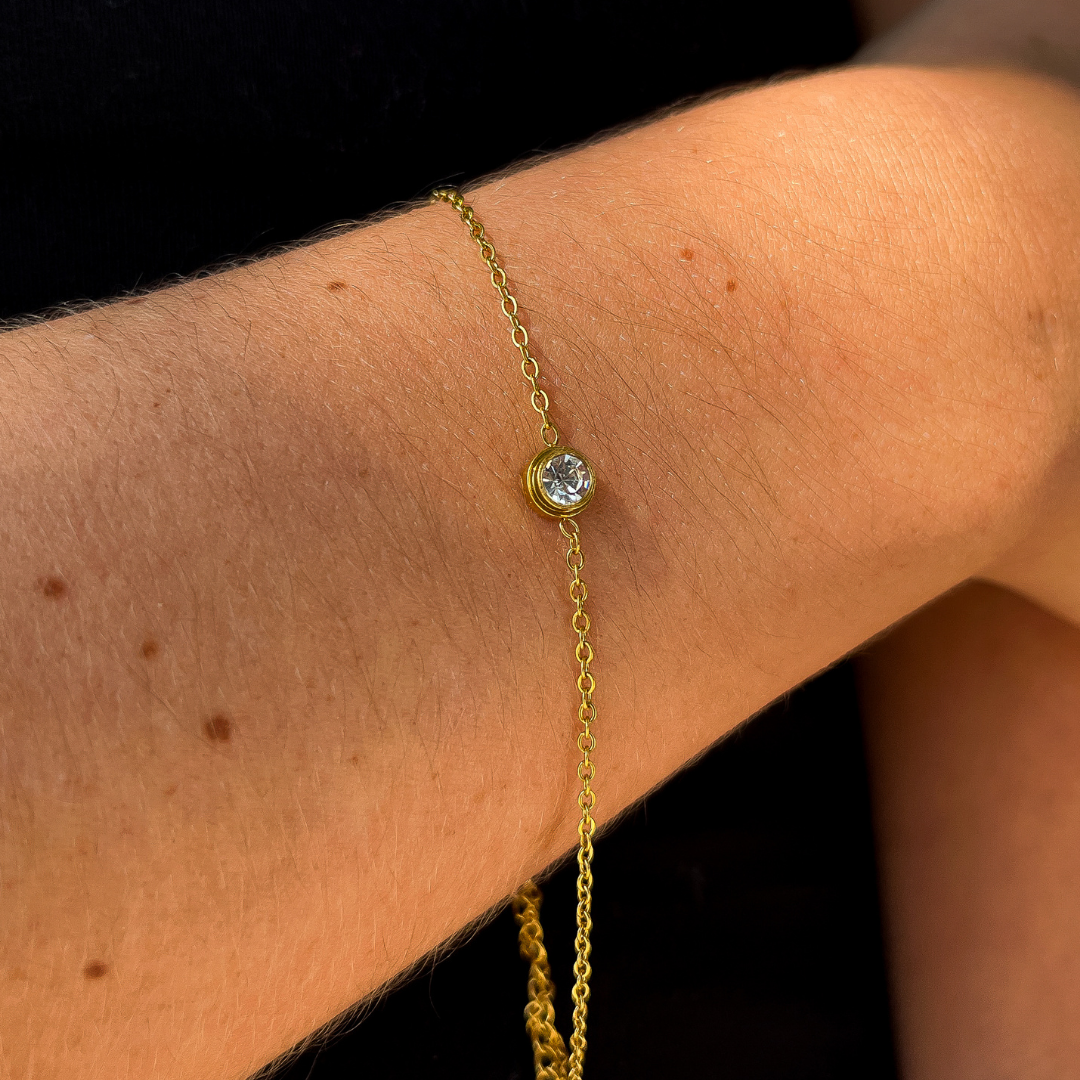 Single Rhinestone Yellow Gold Bracelet
