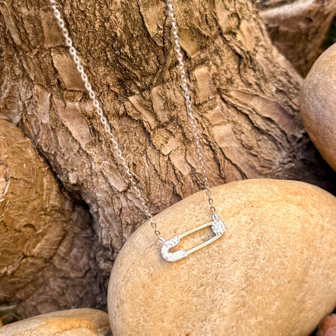 Paperclip With Rhinestones Necklace