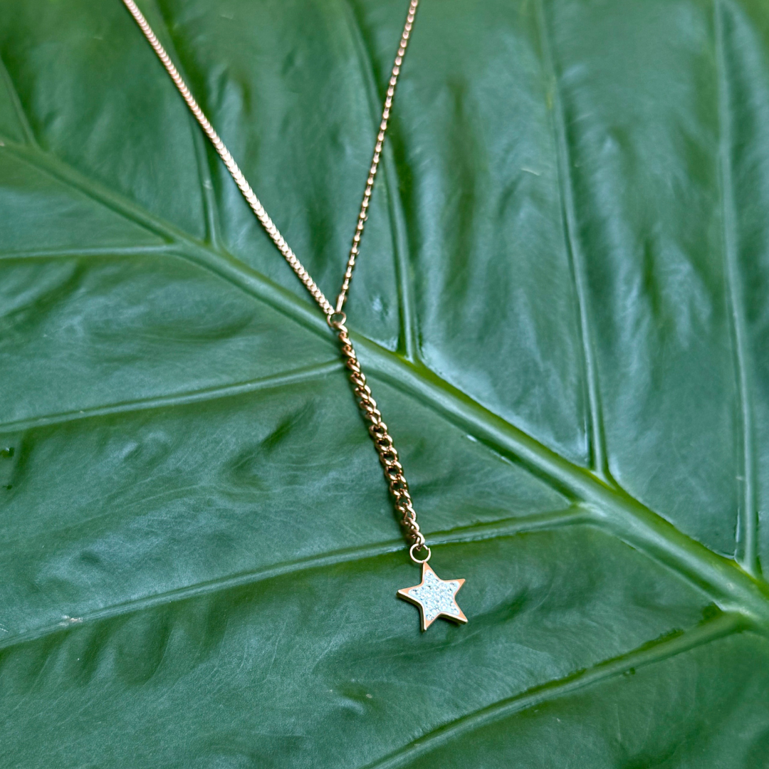 Rhinestone Star Pendant Necklace